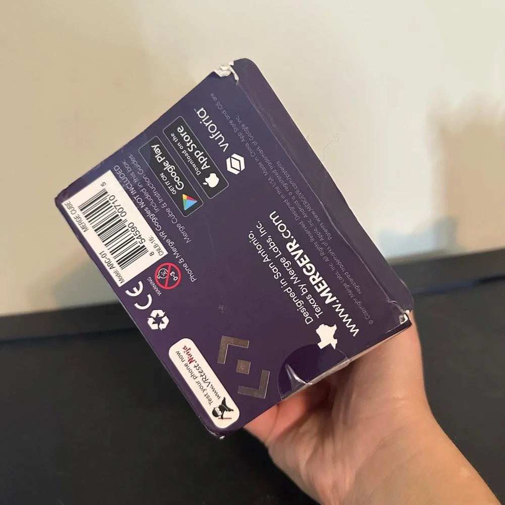 New Merge Cube Hold Holograms in Your Hand Virtual Game Toy for IOS Android